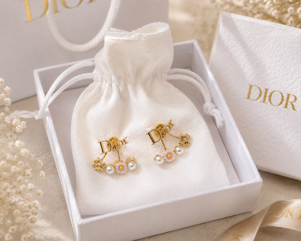 Dior Mini Daisy Pearl Earrings – Gold Tone